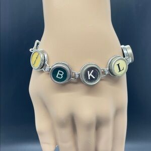Handmade Typewriter Key Brooklyn NYC Inspired Toggle Bracelet – 7.5 in